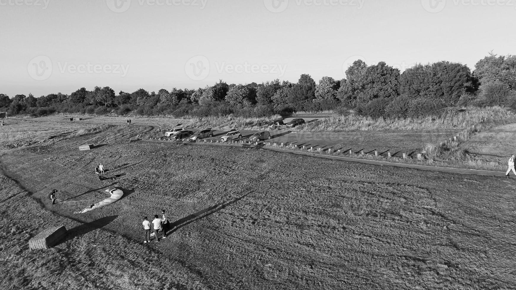 vue en grand angle du paysage britannique dans un style noir et blanc classique photo