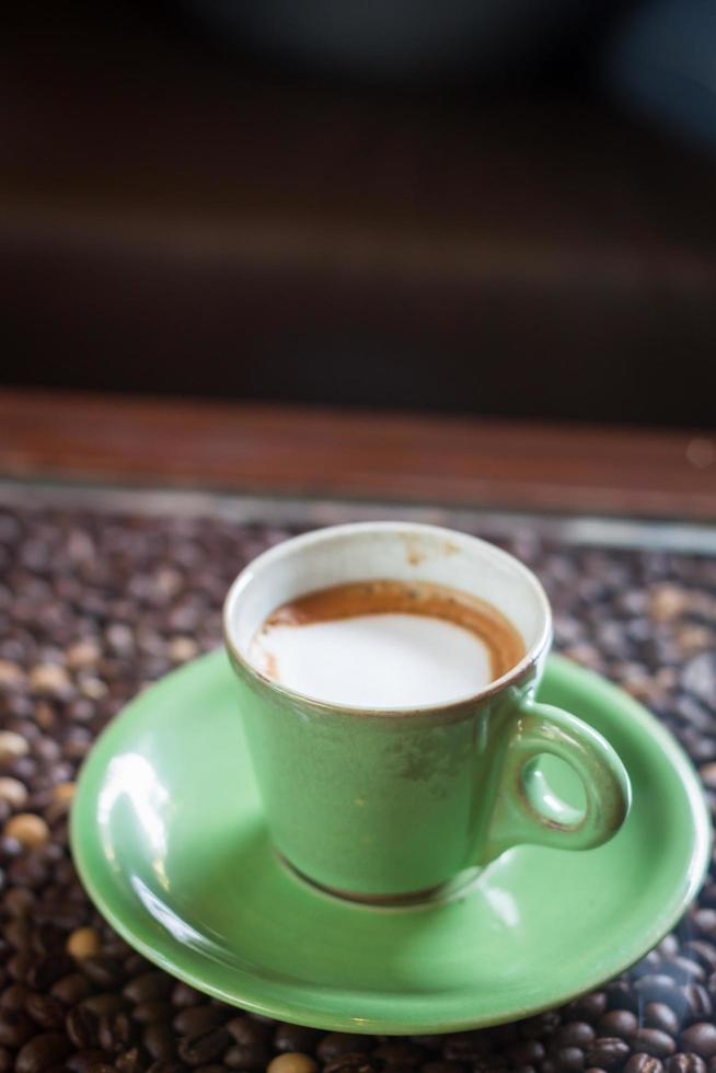 tasse à café sur un comptoir photo