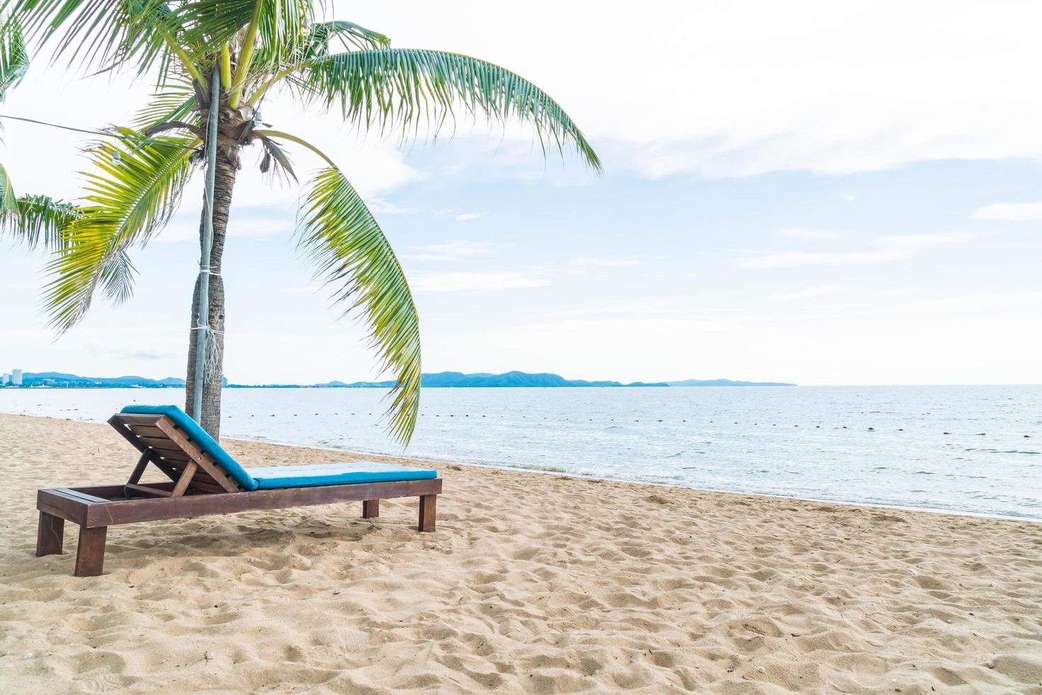 fond de chaise de plage île paradisiaque photo