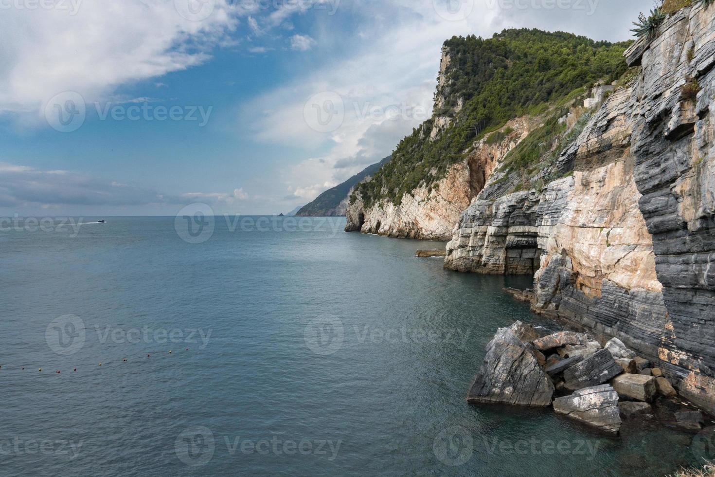 panorama sur les falaises de portovenere photo