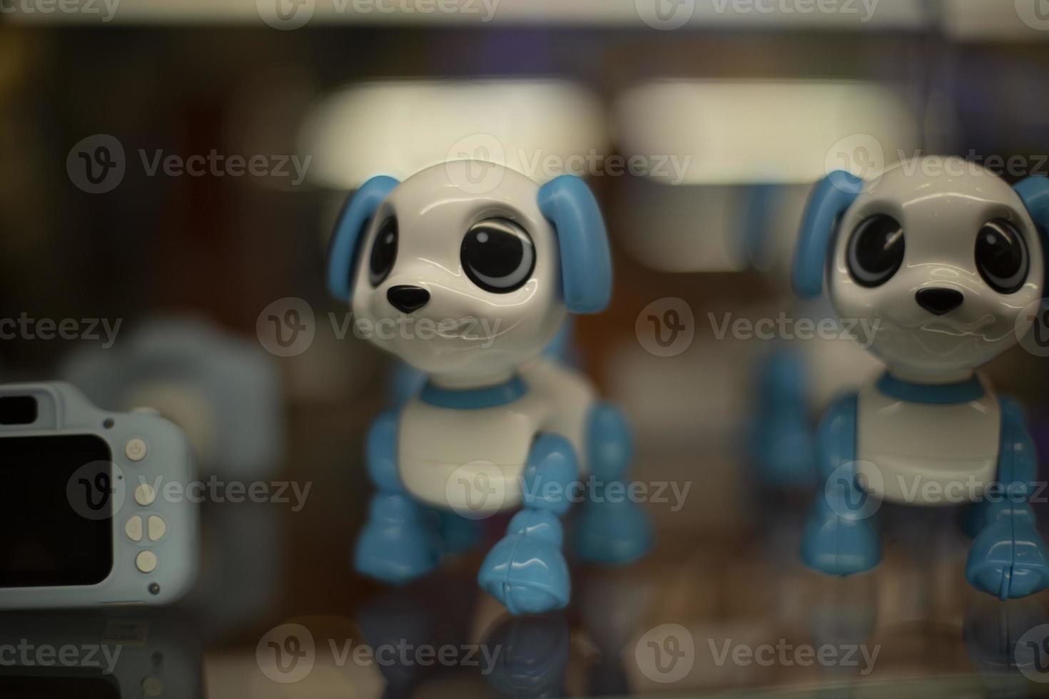 robot chien jouet. petit jouet pour enfant animal. chien électronique en  plastique. 17411559 Photo de stock chez Vecteezy