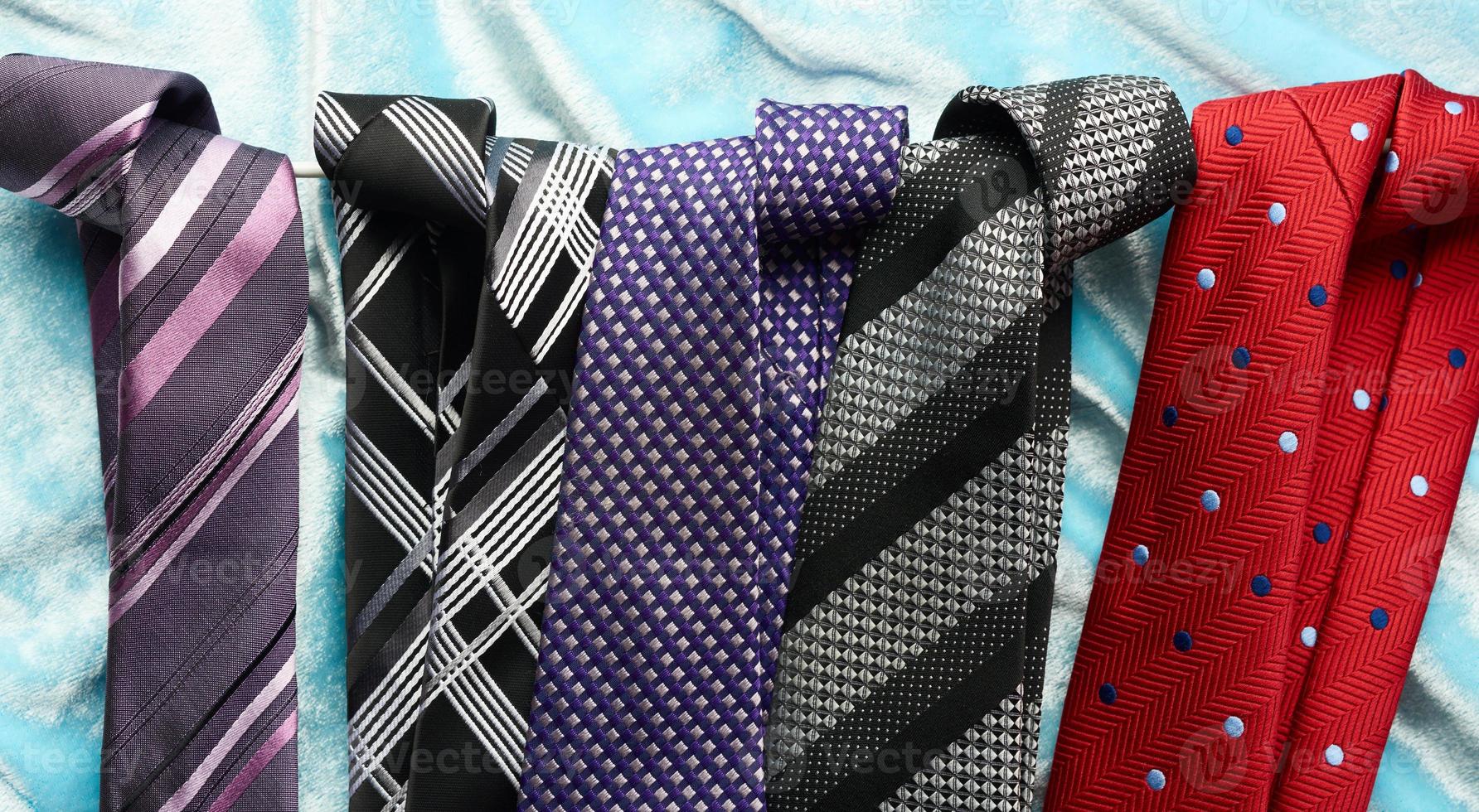 diverses cravates en soie pour hommes, vue de dessus photo