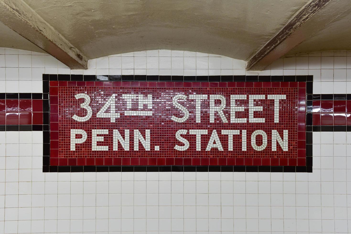 station de métro 34th street penn station - nyc photo