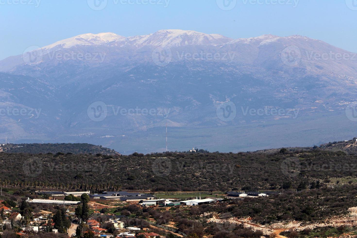 la neige se trouve au sommet du mont hermon photo