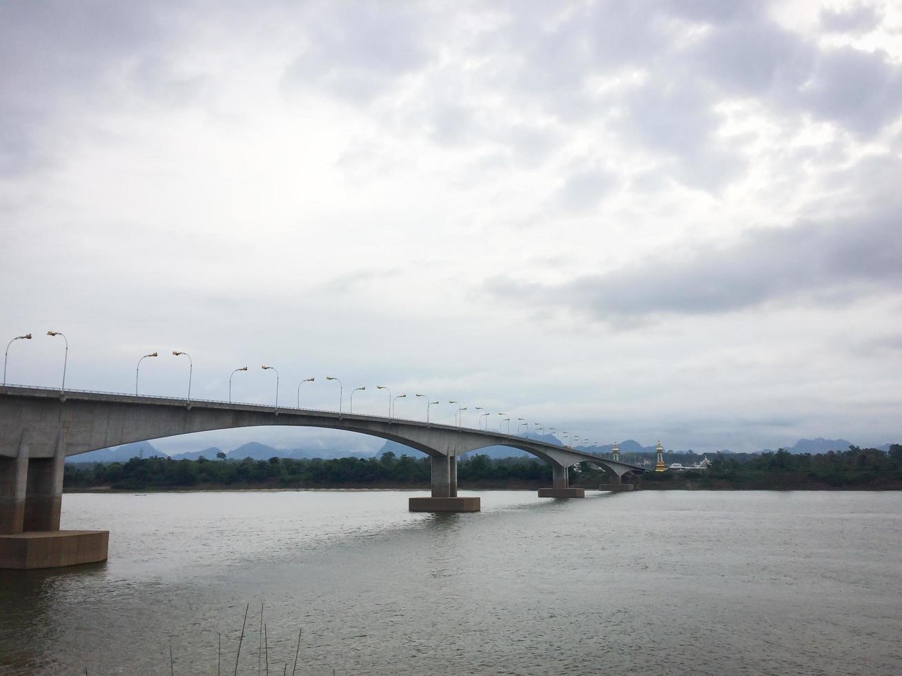 pont d'amitié thai-lao photo