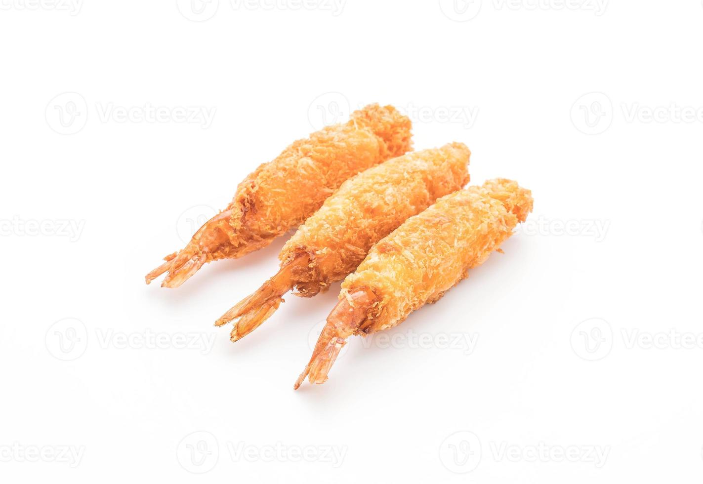 Pâte de crevettes frites sur fond blanc photo