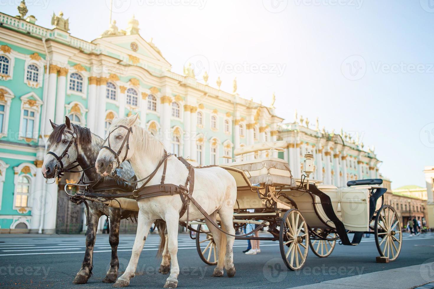 la place du palais à saint-pétersbourg en russie photo