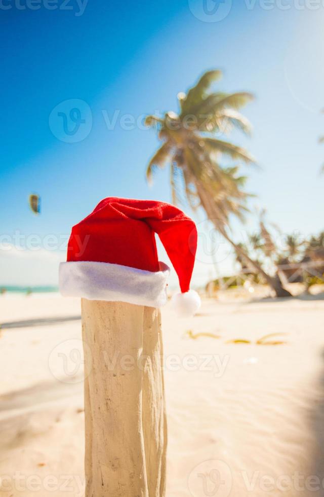 chapeau de père noël en vacances photo