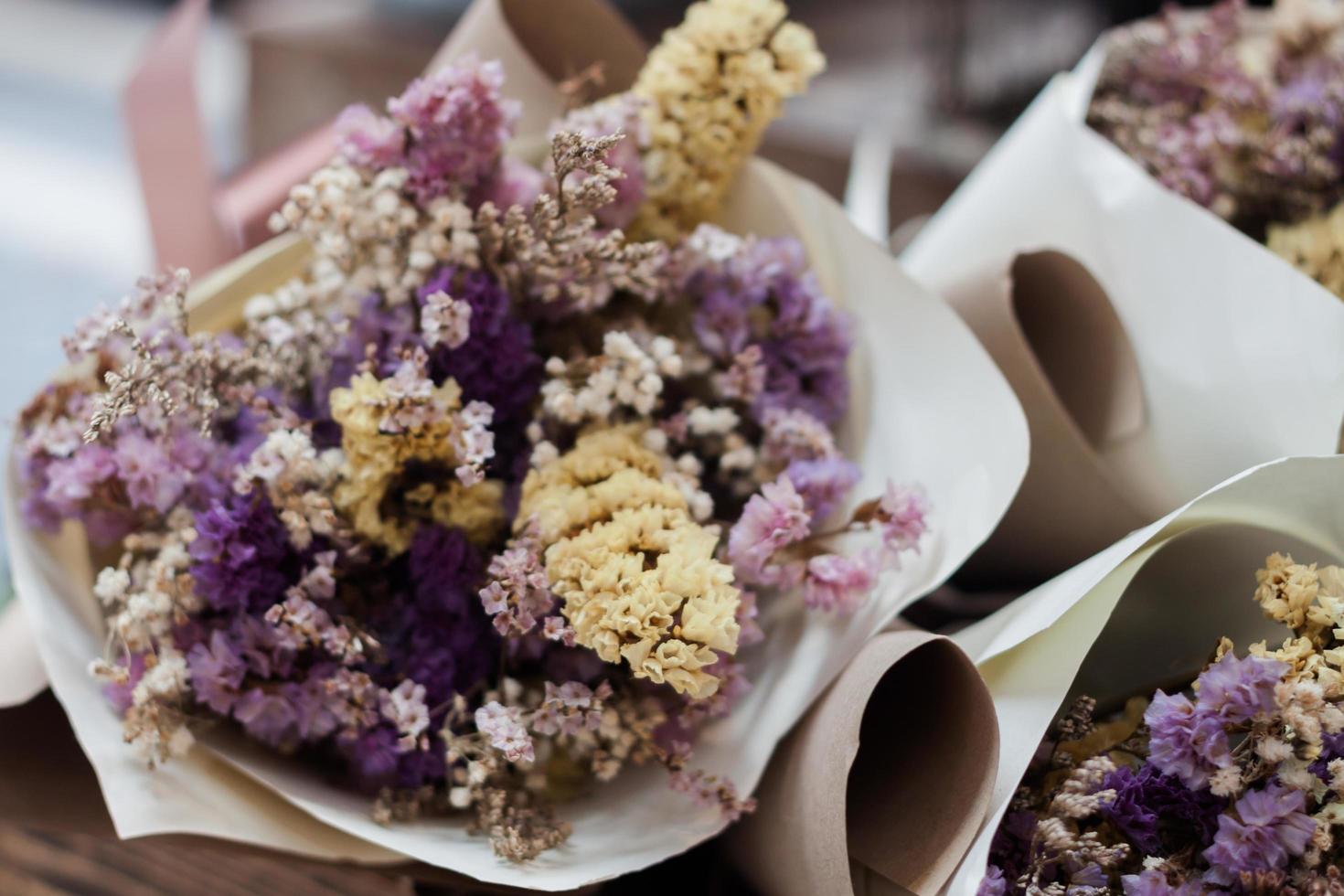 bouquets de fleurs séchées photo