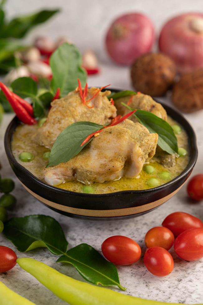 poulet au curry vert photo