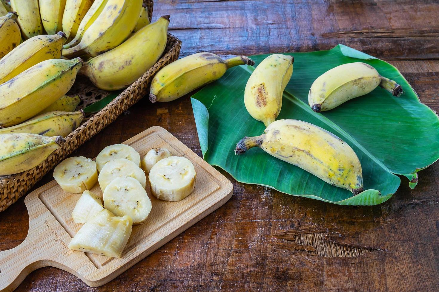 bananes naturelles fraîches photo