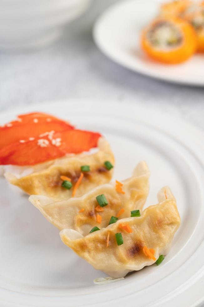 boulettes de gyoza traditionnelles photo