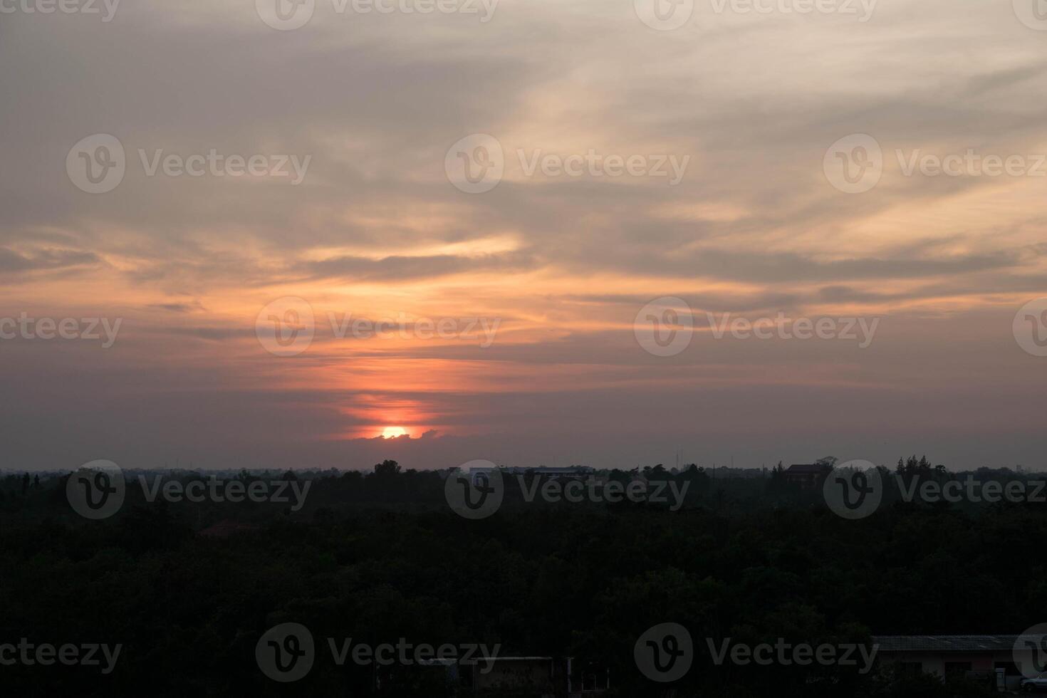 le ciel au coucher du soleil photo