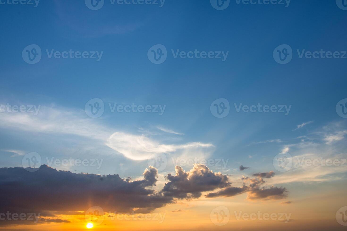 le ciel au coucher du soleil photo