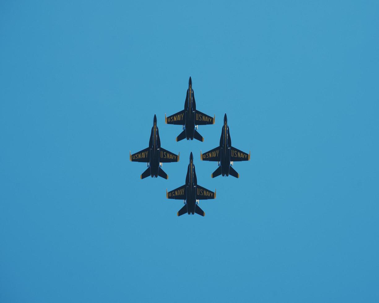 san francisco, ca, 2020 - quatre jets en formation photo