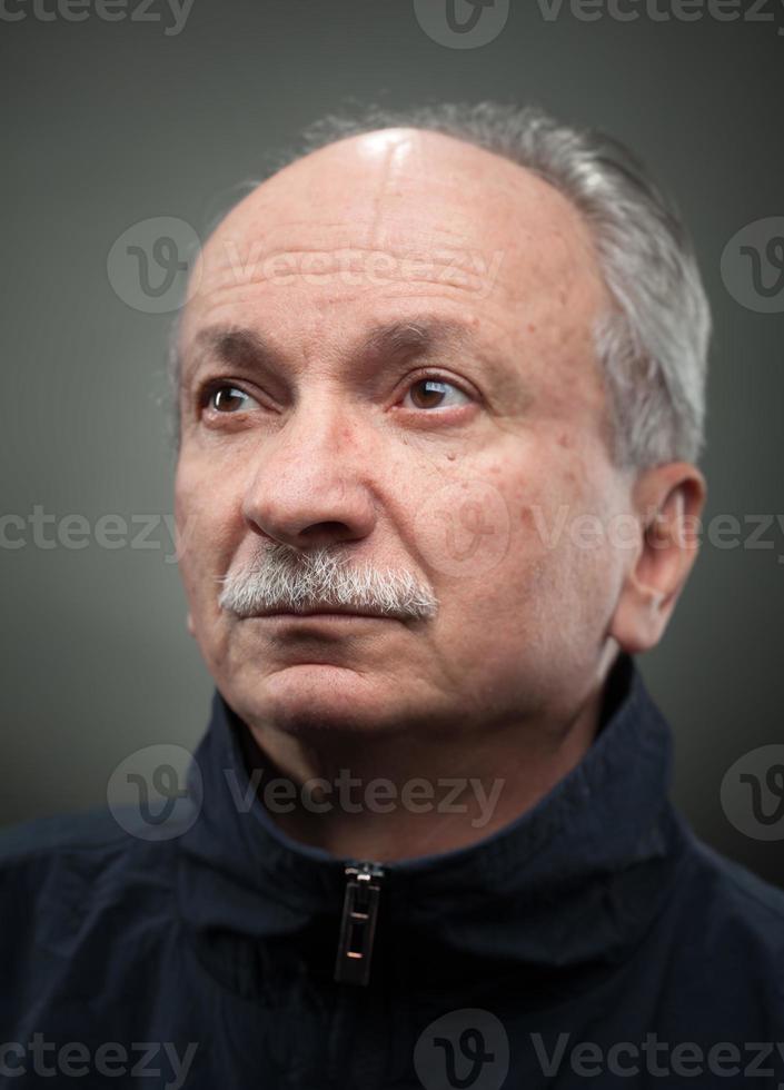 portrait d'homme âgé. photo