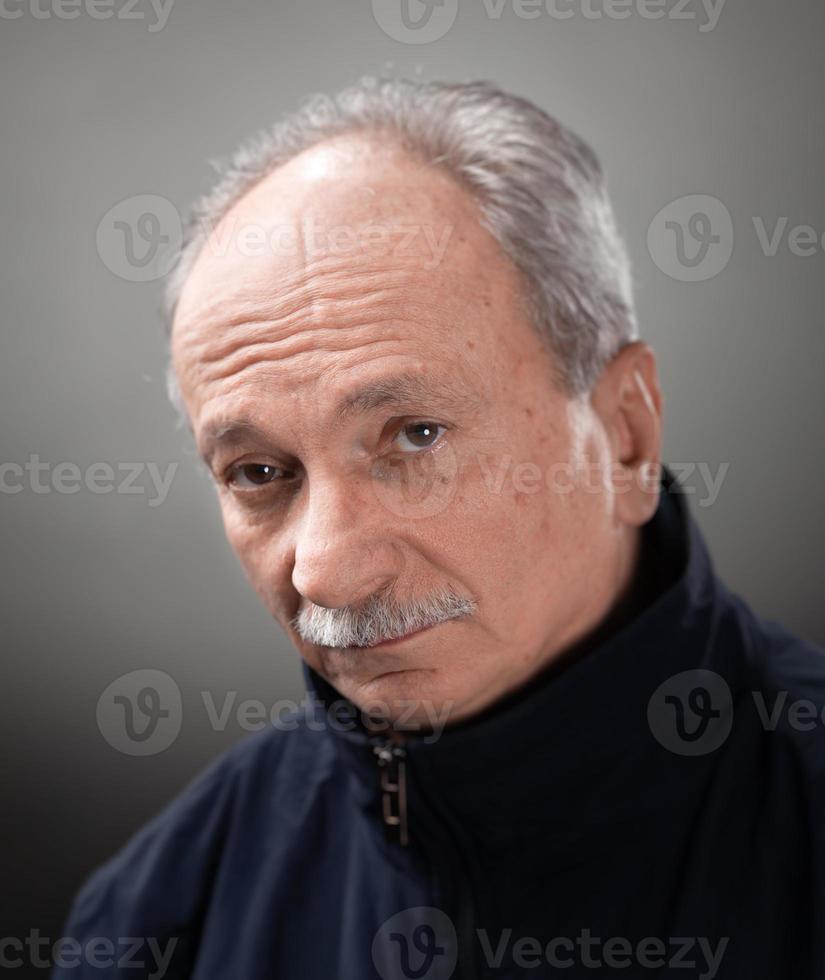 portrait d'homme âgé. photo