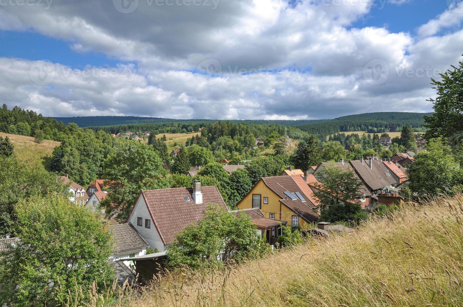 village d'altenau dans la montagne du harz, allemagne photo