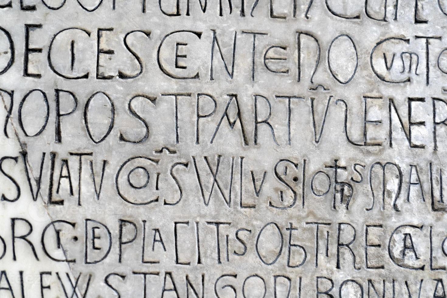 gênes porta soprana porte médiévale ancienne inscription en marbre photo