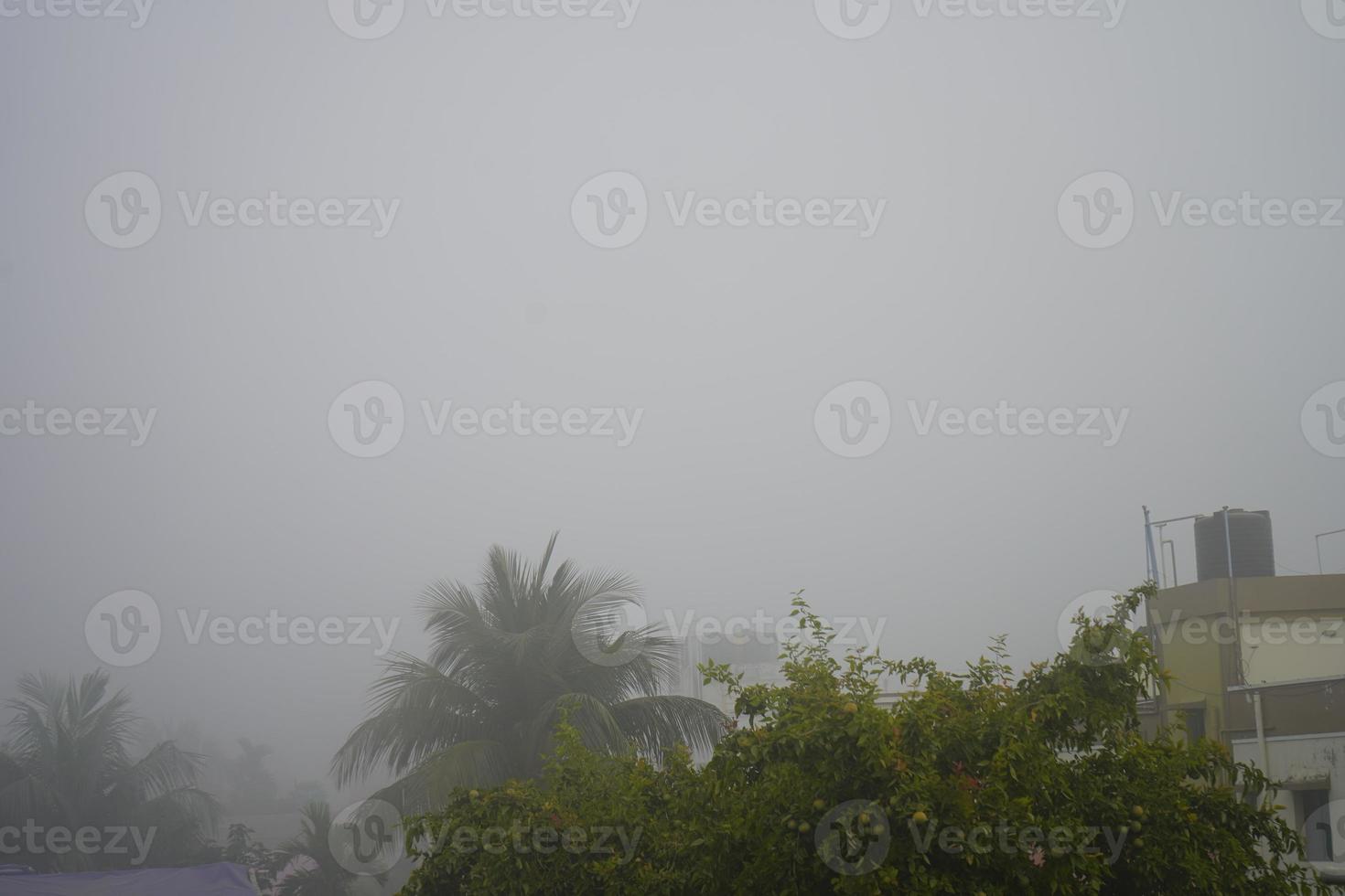 paysage urbain de kolkata le matin brumeux 7 photo