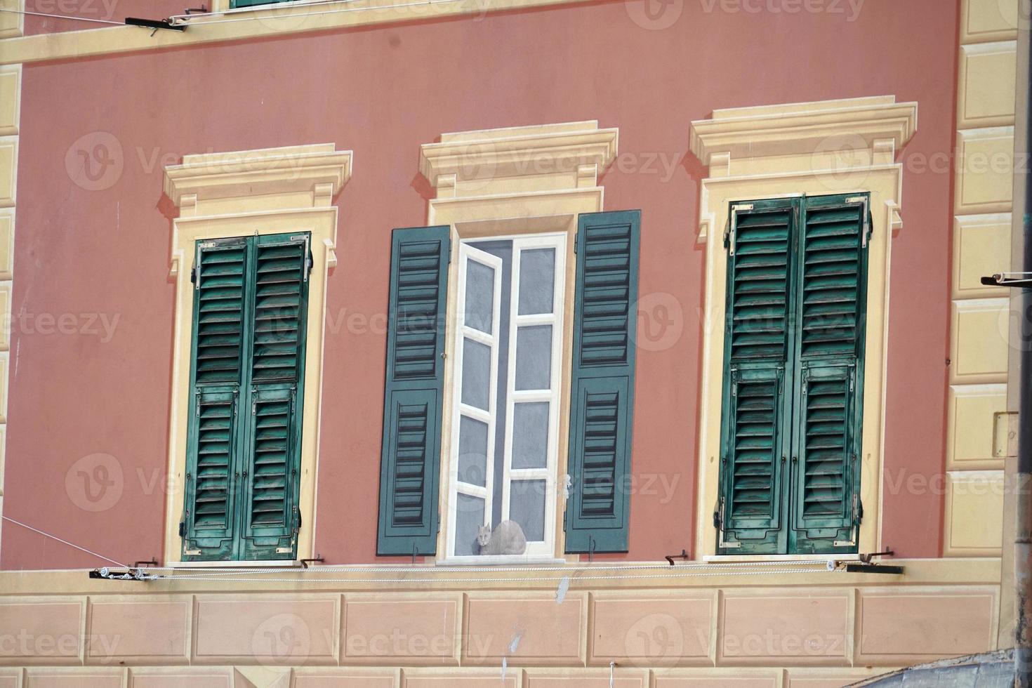 camogli, ligurie, italie pittoresque village de pêcheurs maisons peintes photo