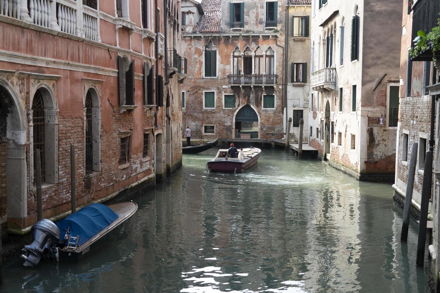 Venise, Italie - 15 septembre 2019 - promenade en gondole à Venise photo