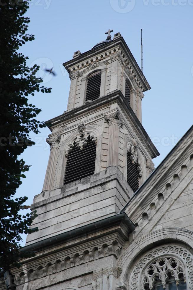 église orthodoxe grecque hagia triada à istanbul, turkiye photo