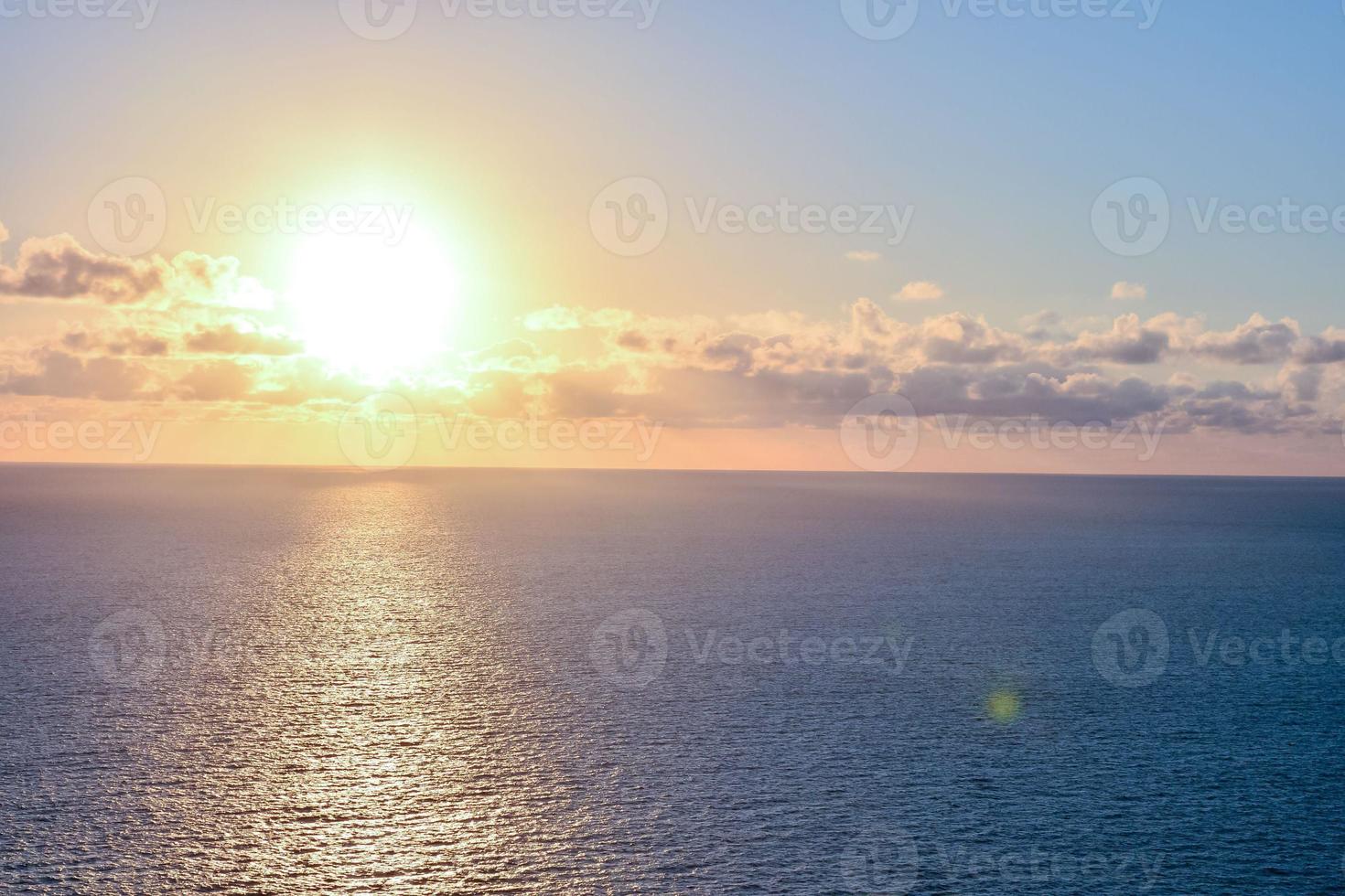 vue panoramique sur le coucher du soleil photo