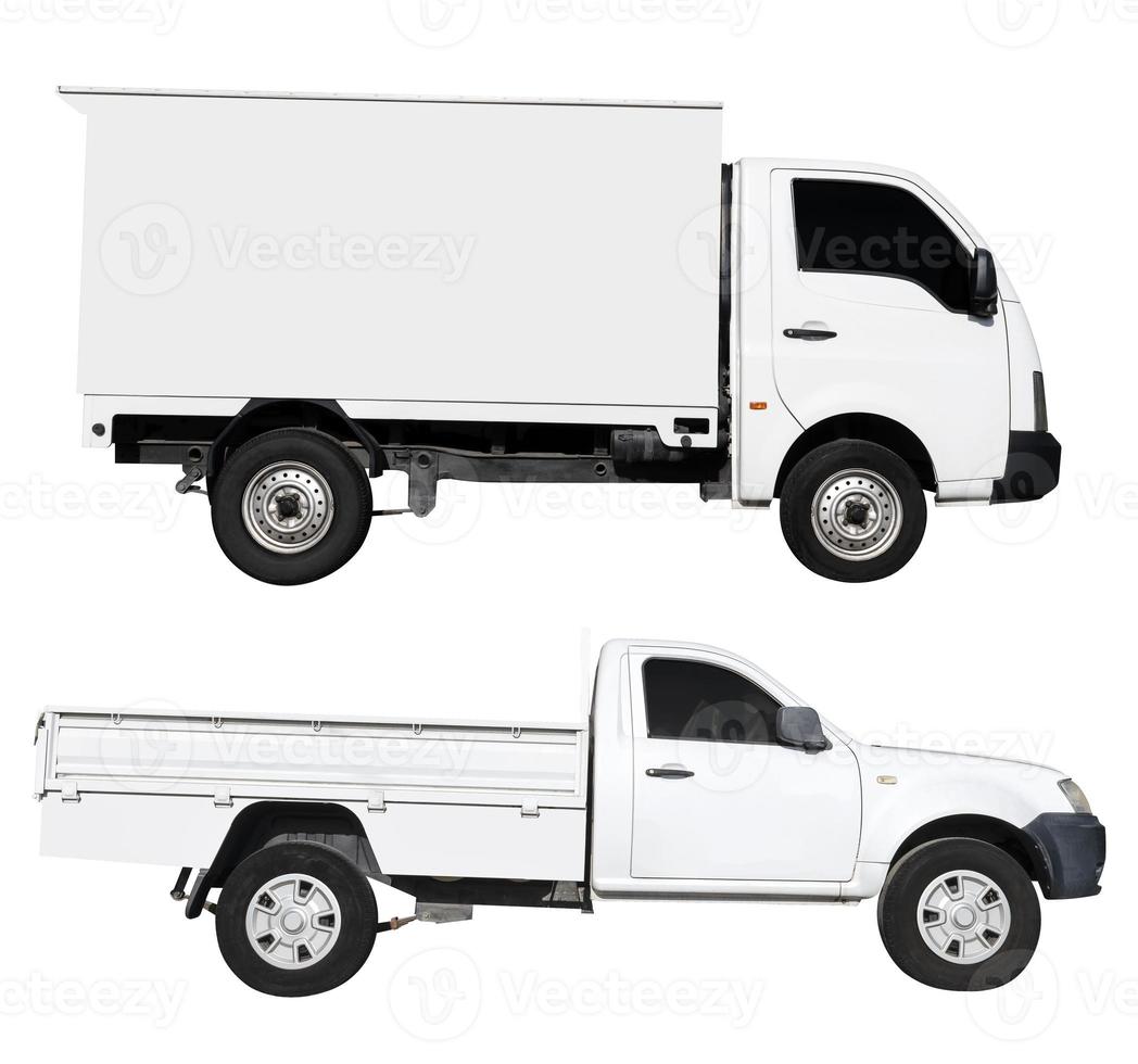 Camion blanc isolé sur fond blanc avec un tracé de détourage photo