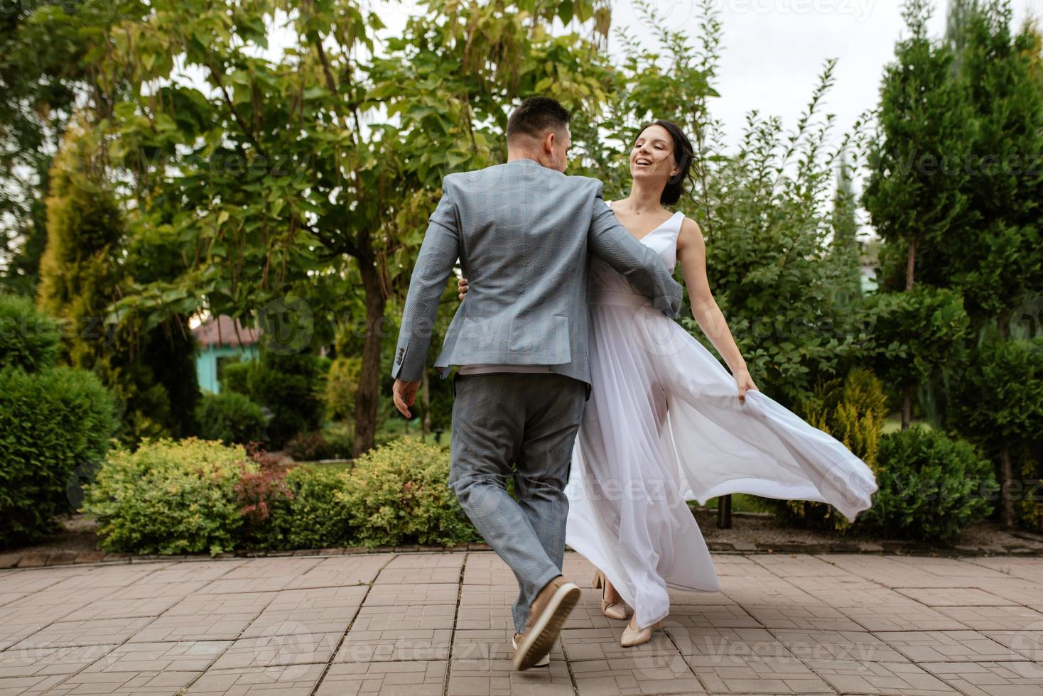 la première danse de mariage des mariés photo