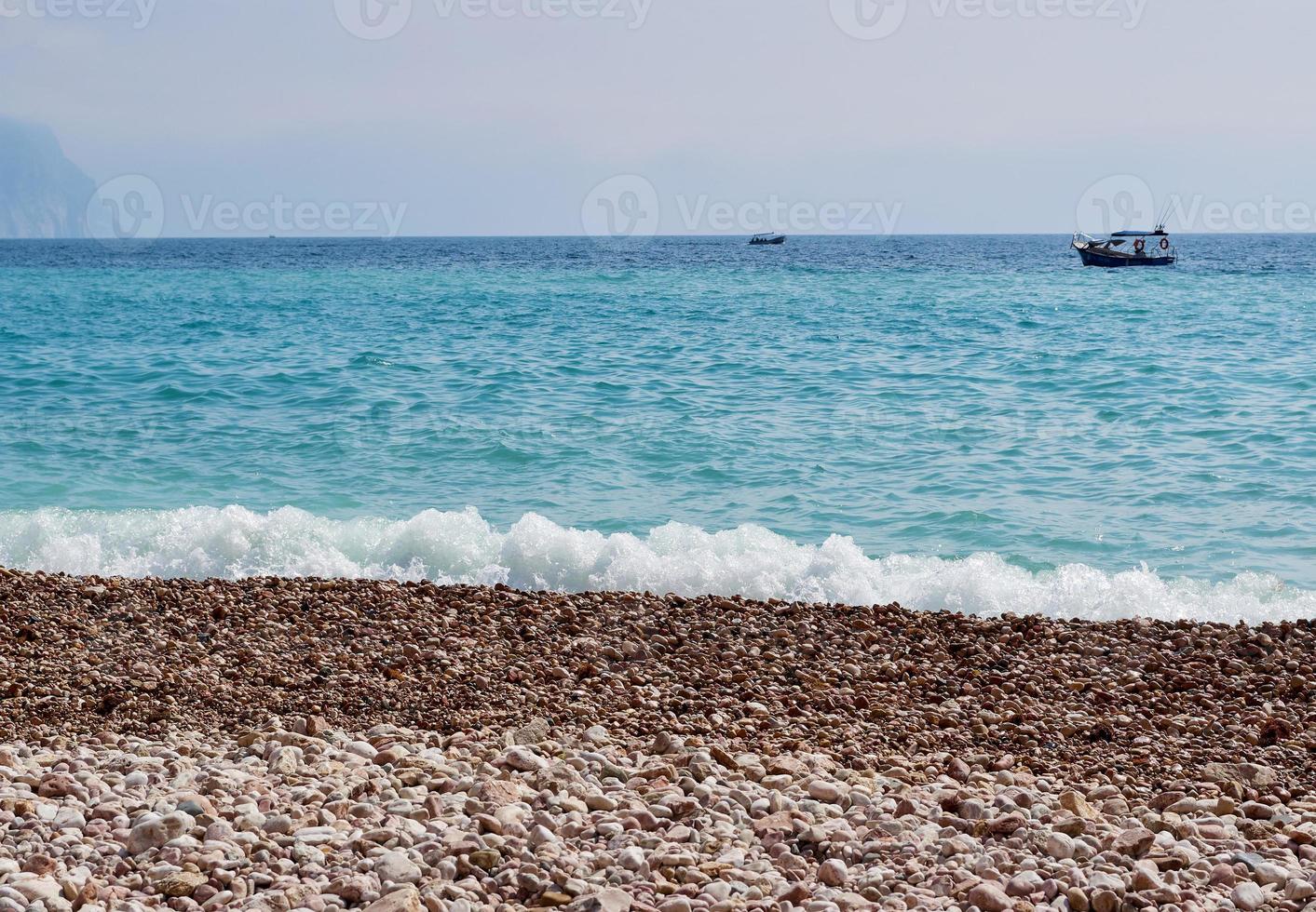 vue mer depuis la plage, crimée photo