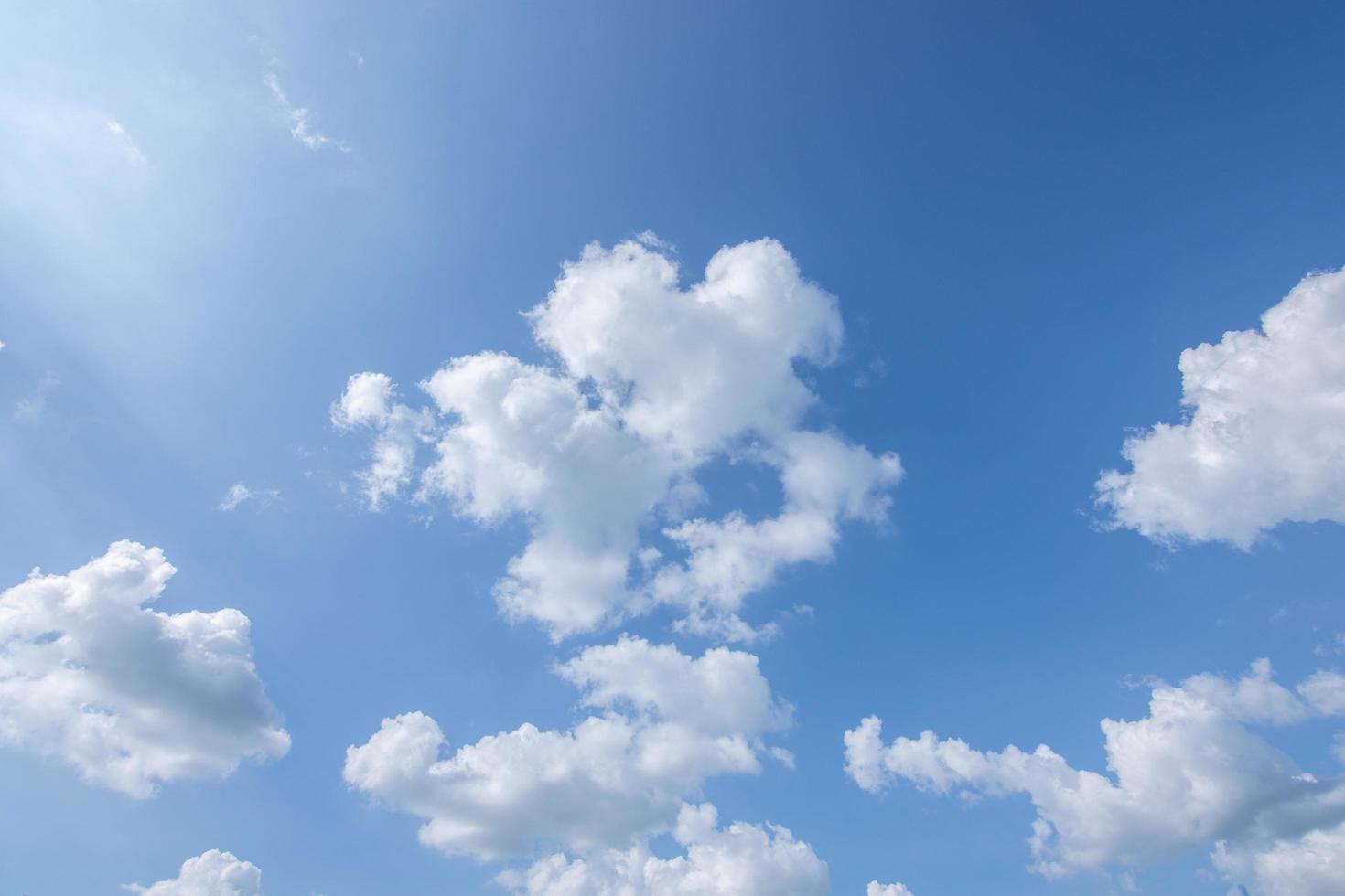 nuages dans le ciel photo