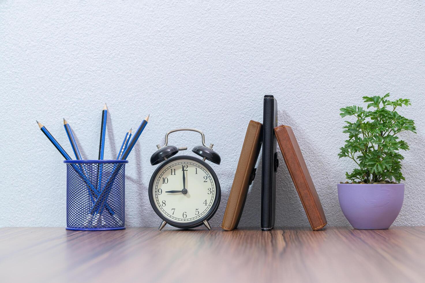 livres sur le bureau photo