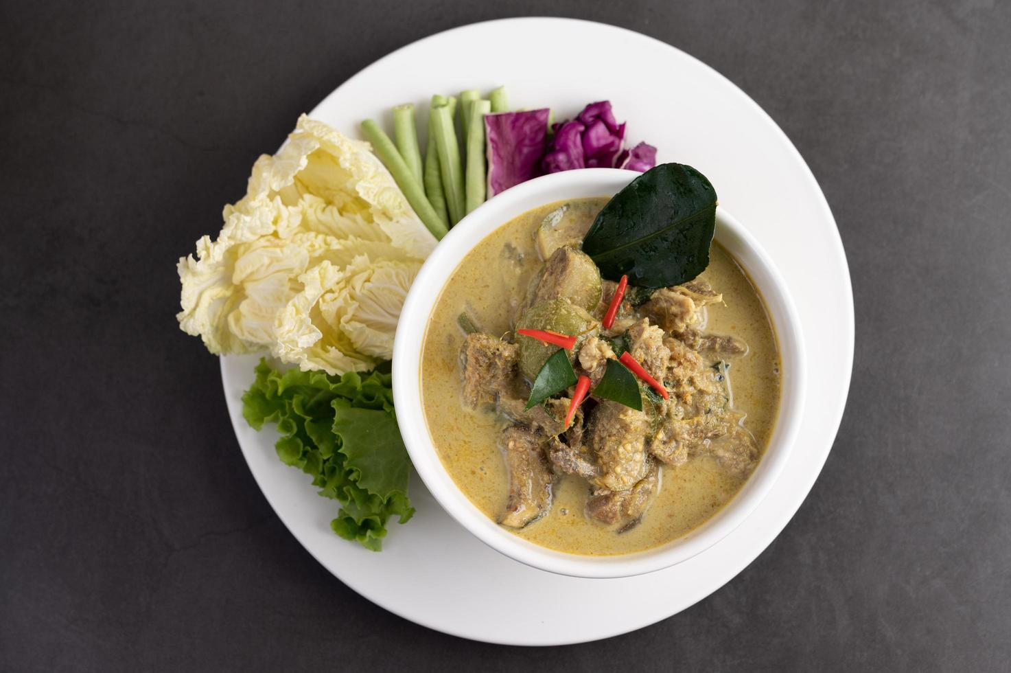 poulet au curry vert photo