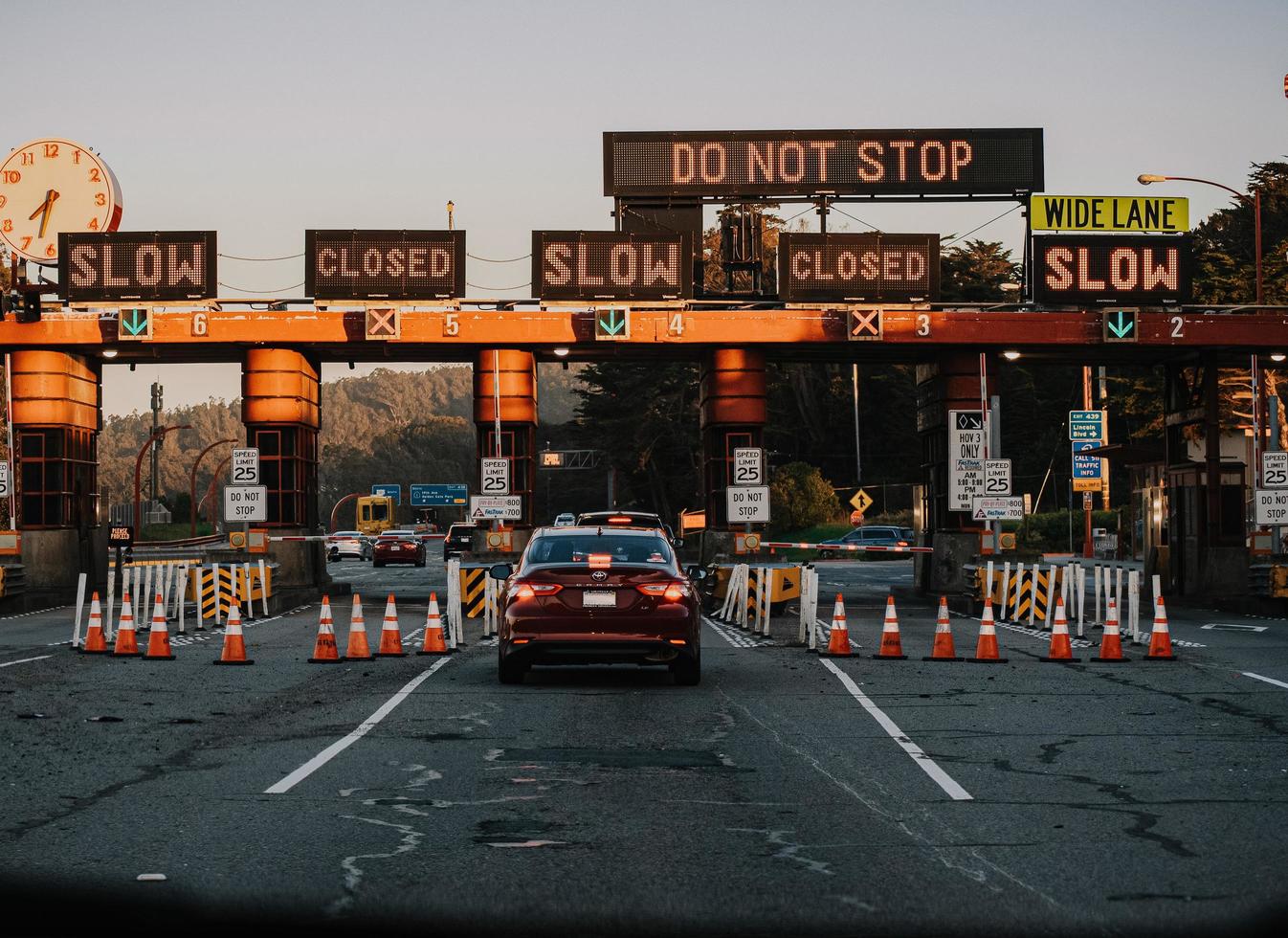 Californie, 2020 - voitures sur route pendant la journée photo