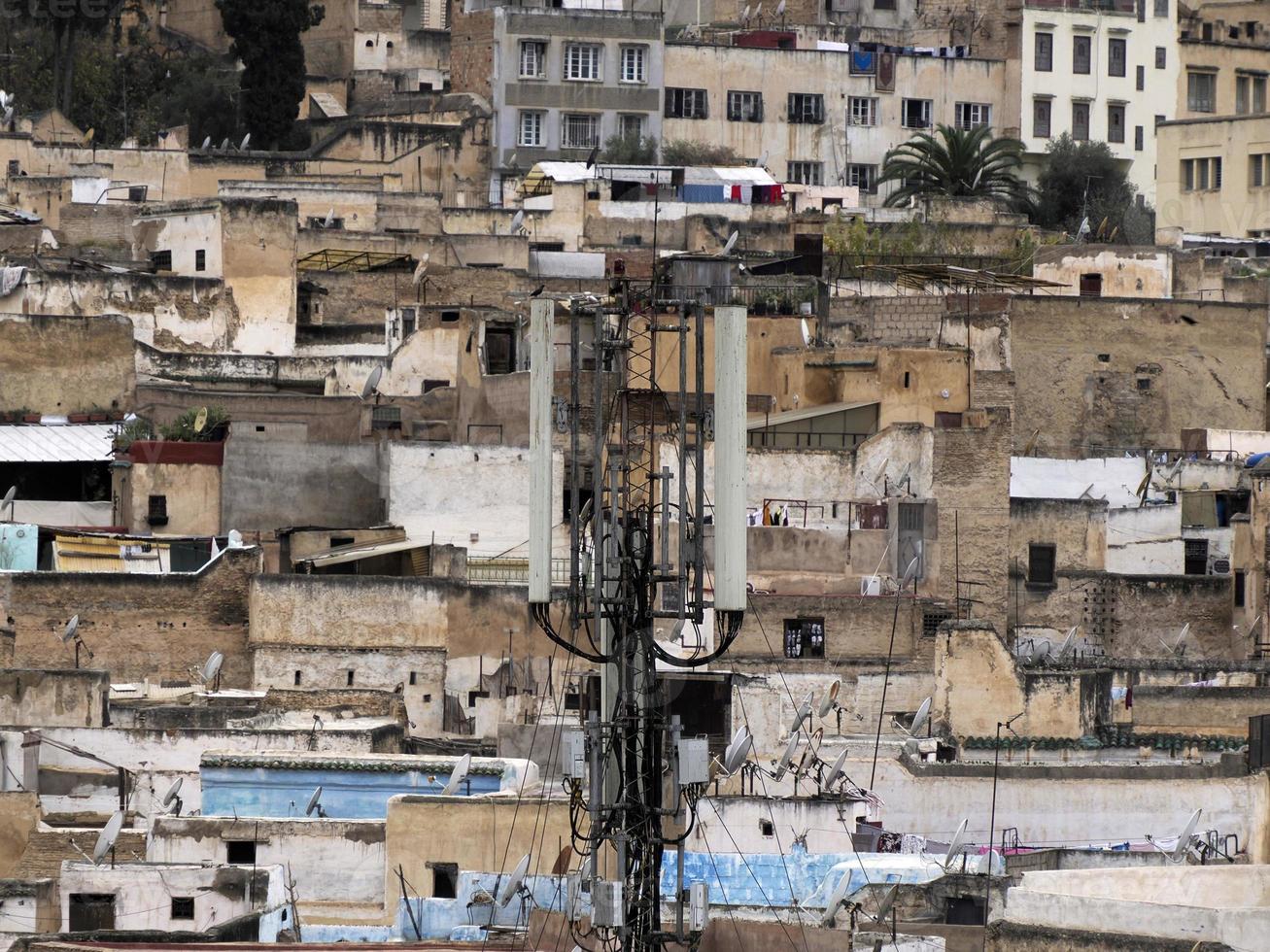 vue aérienne panorama de la médina de fez el bali maroc. fes el bali a été fondée comme capitale de la dynastie idrisside entre 789 et 808 après JC. photo