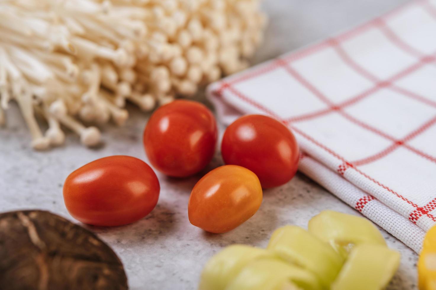 tomates et maïs aux champignons photo