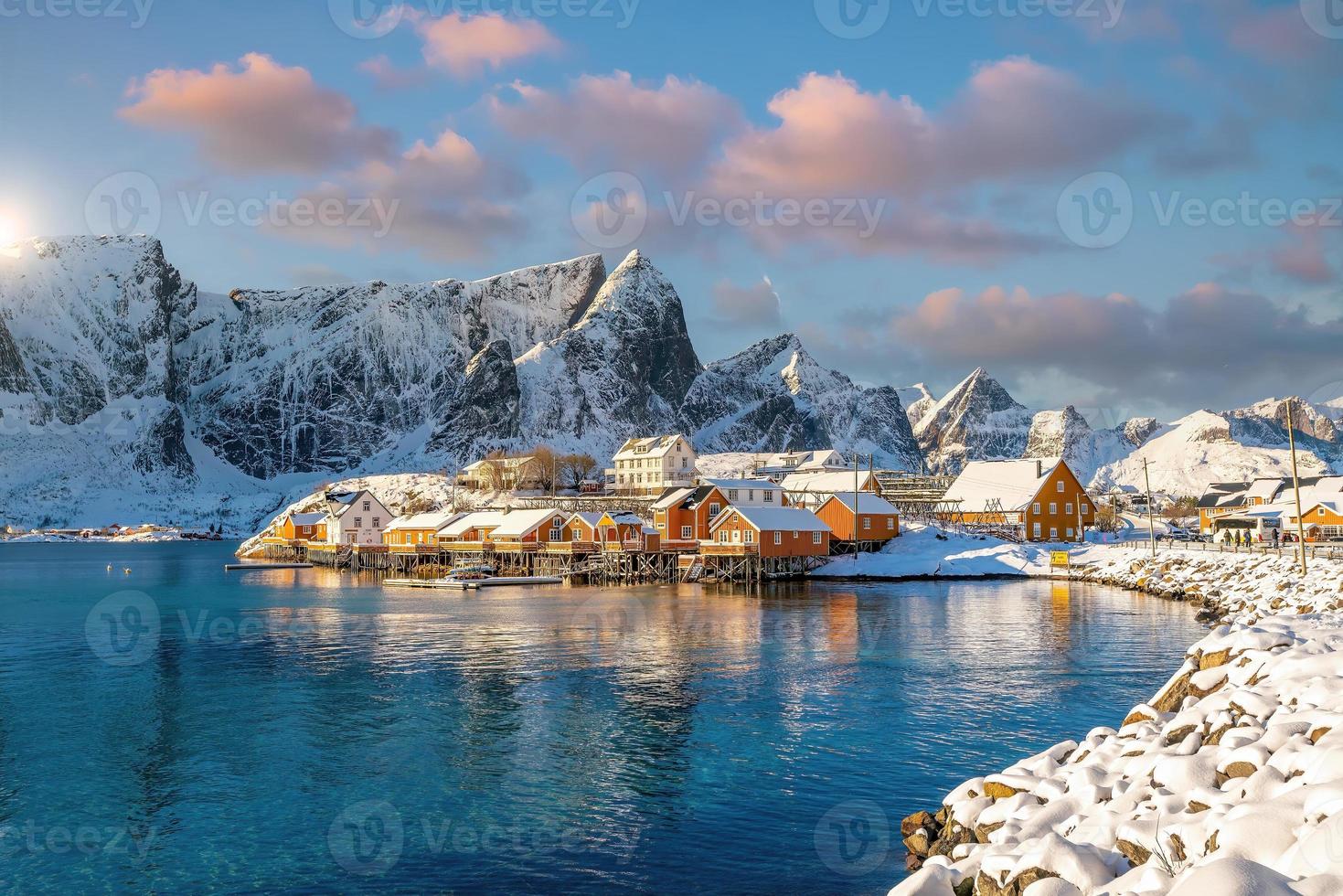 beau paysage naturel des lofoten en norvège photo