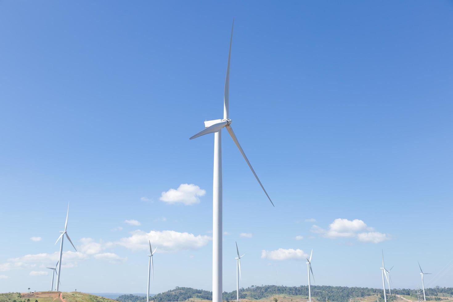 éoliennes pour produire de l'énergie photo