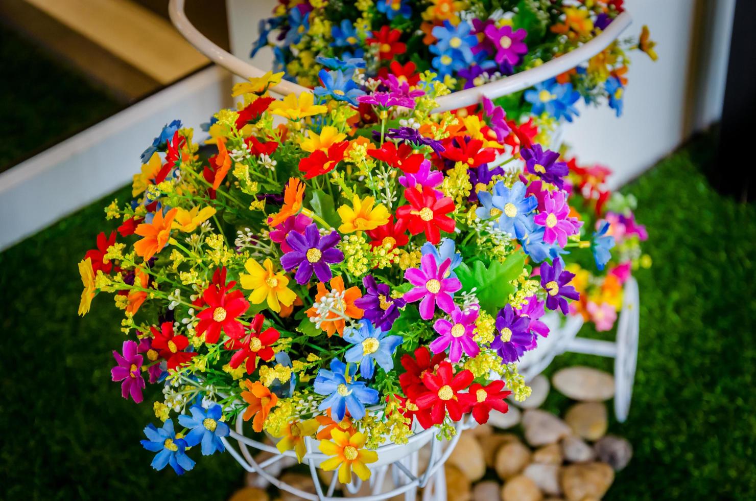 fleurs printanières colorées photo