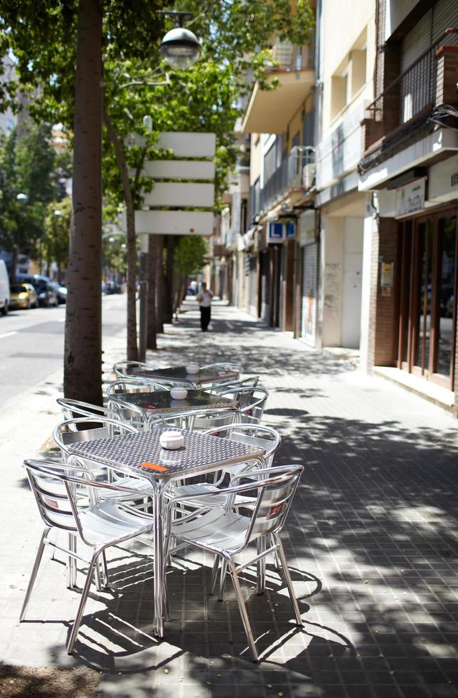 Barcelone, Espagne, 2020 - café de la rue vide photo