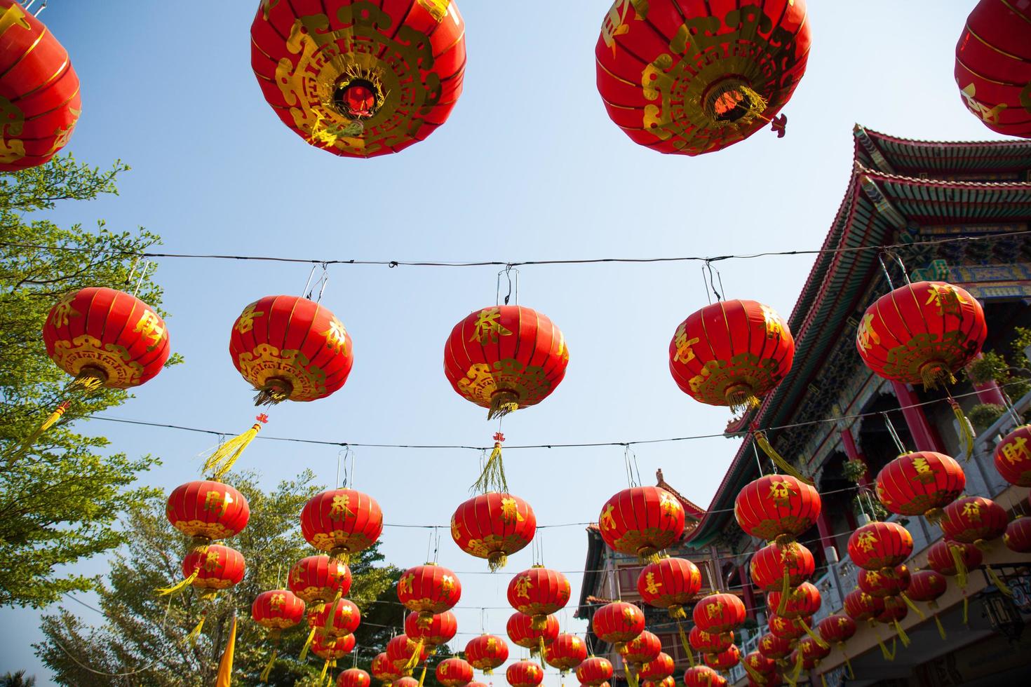 lanternes rouges chinoises photo