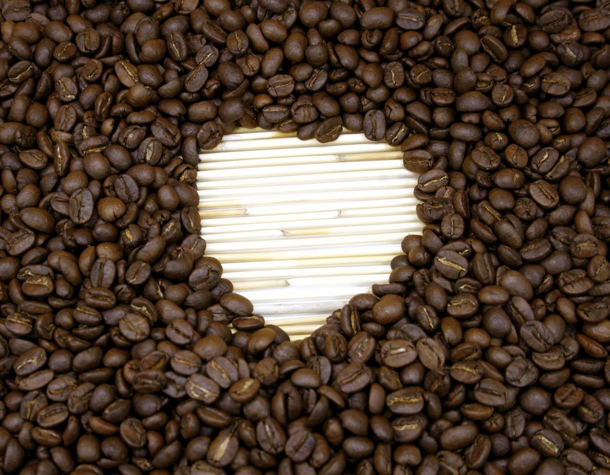 coeur en grains de café photo