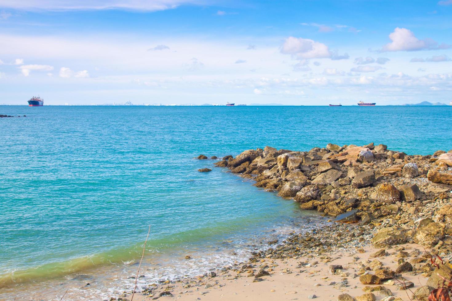 pierres sur la plage photo