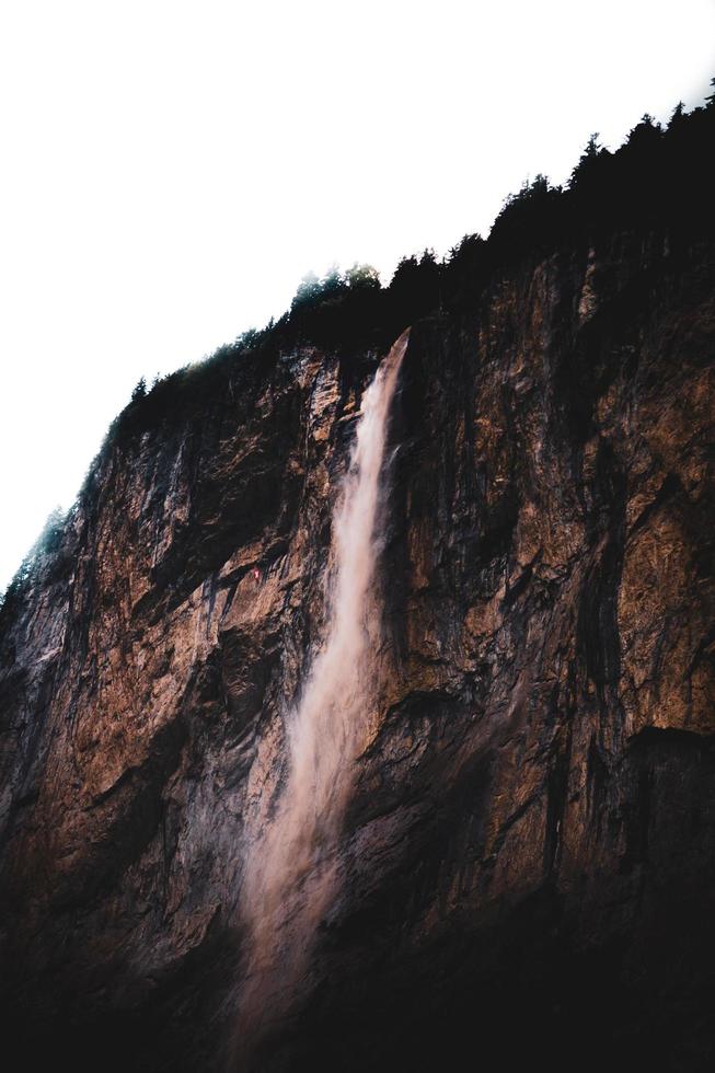 belle cascade en suisse photo