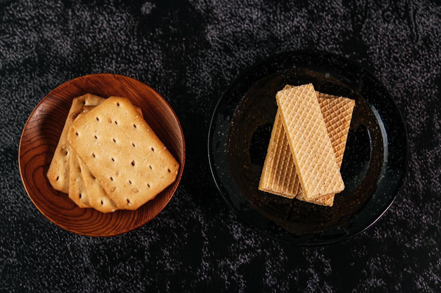 cookies sur fond sombre photo