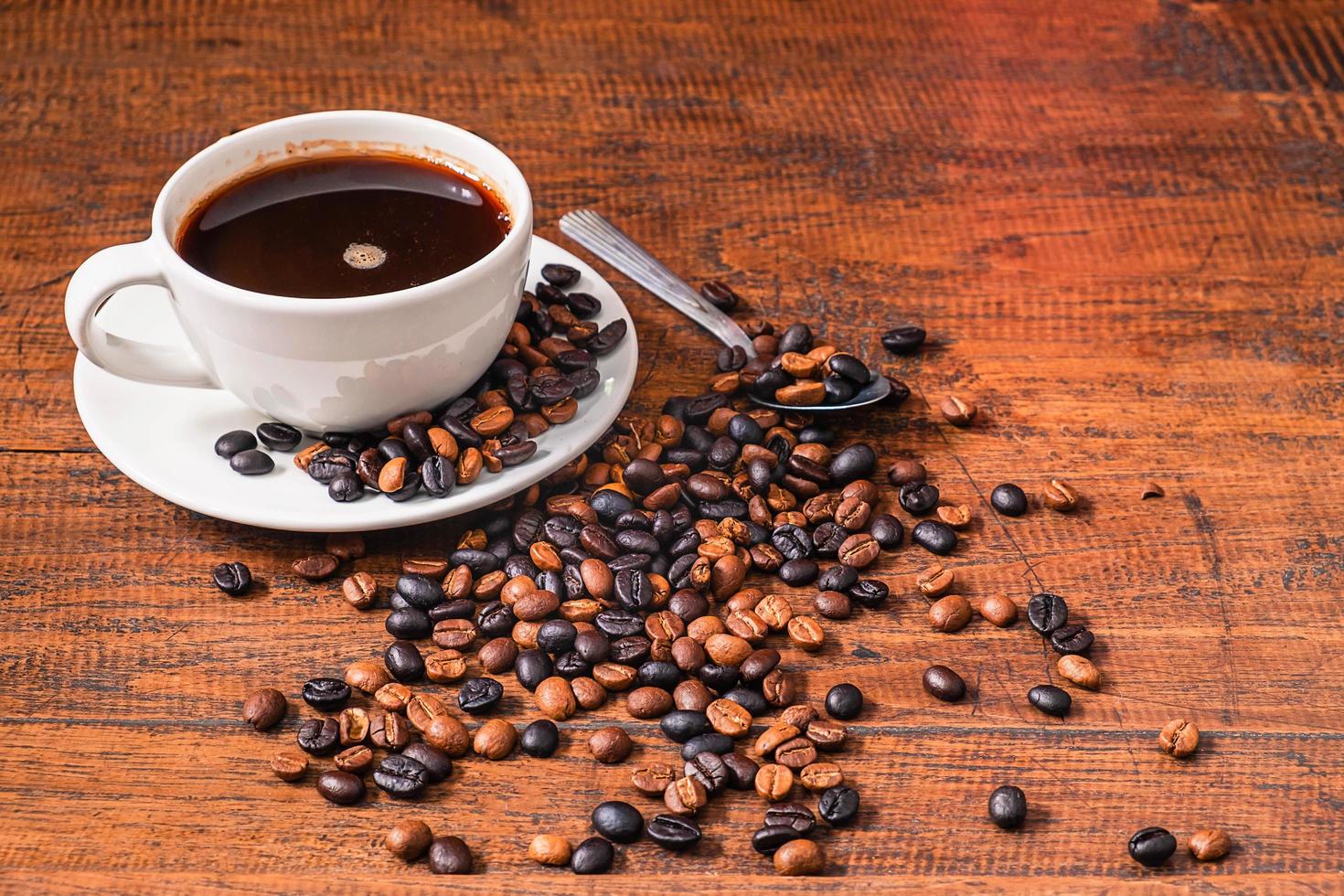 tasse de café et de grains photo