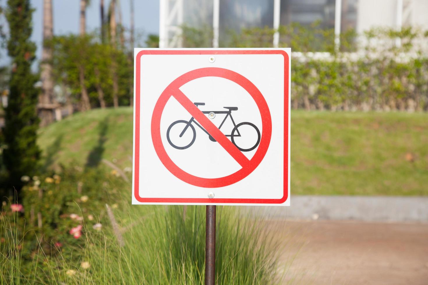 signe de vélo dans le parc photo