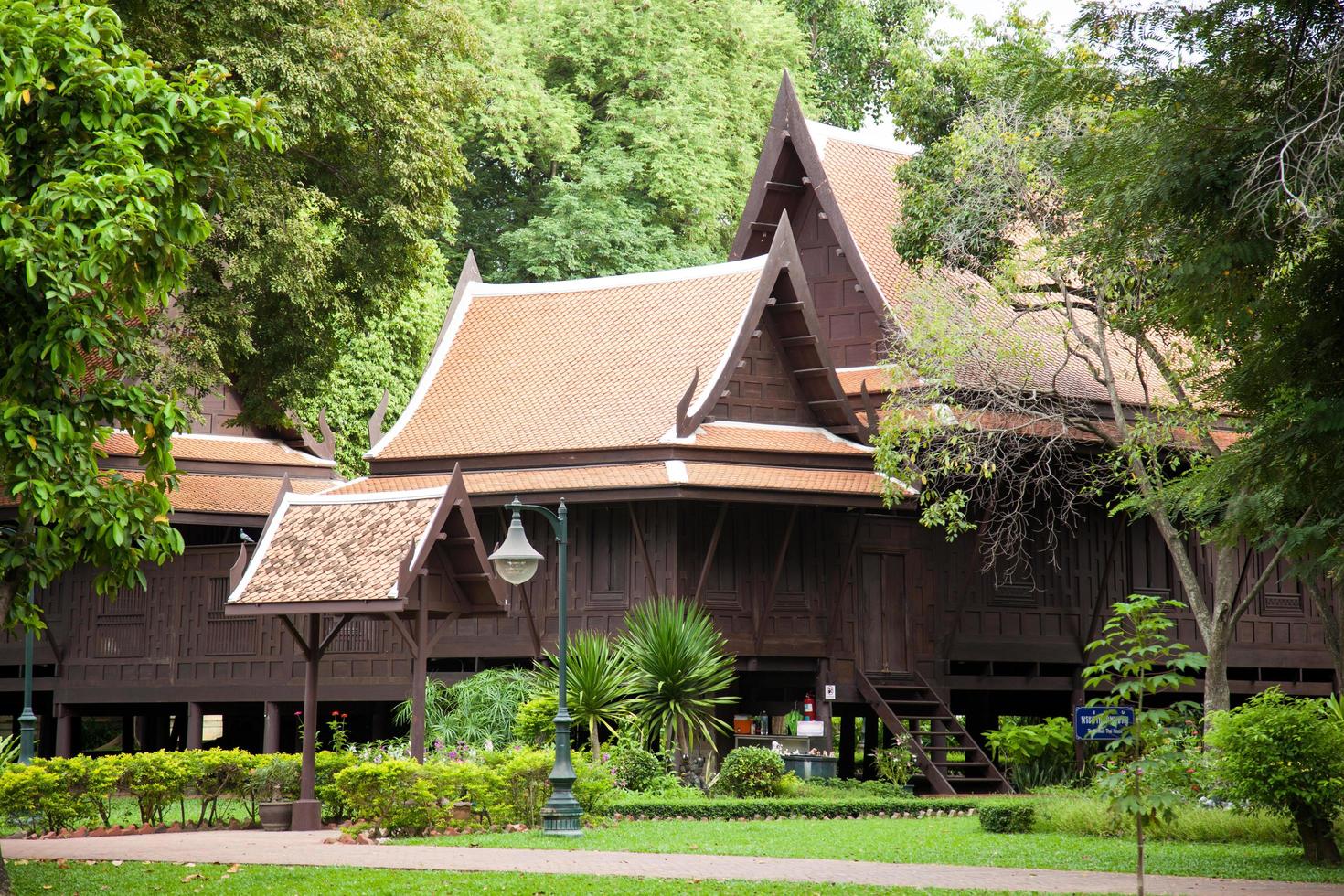 maison de style thaï en thaïlande photo