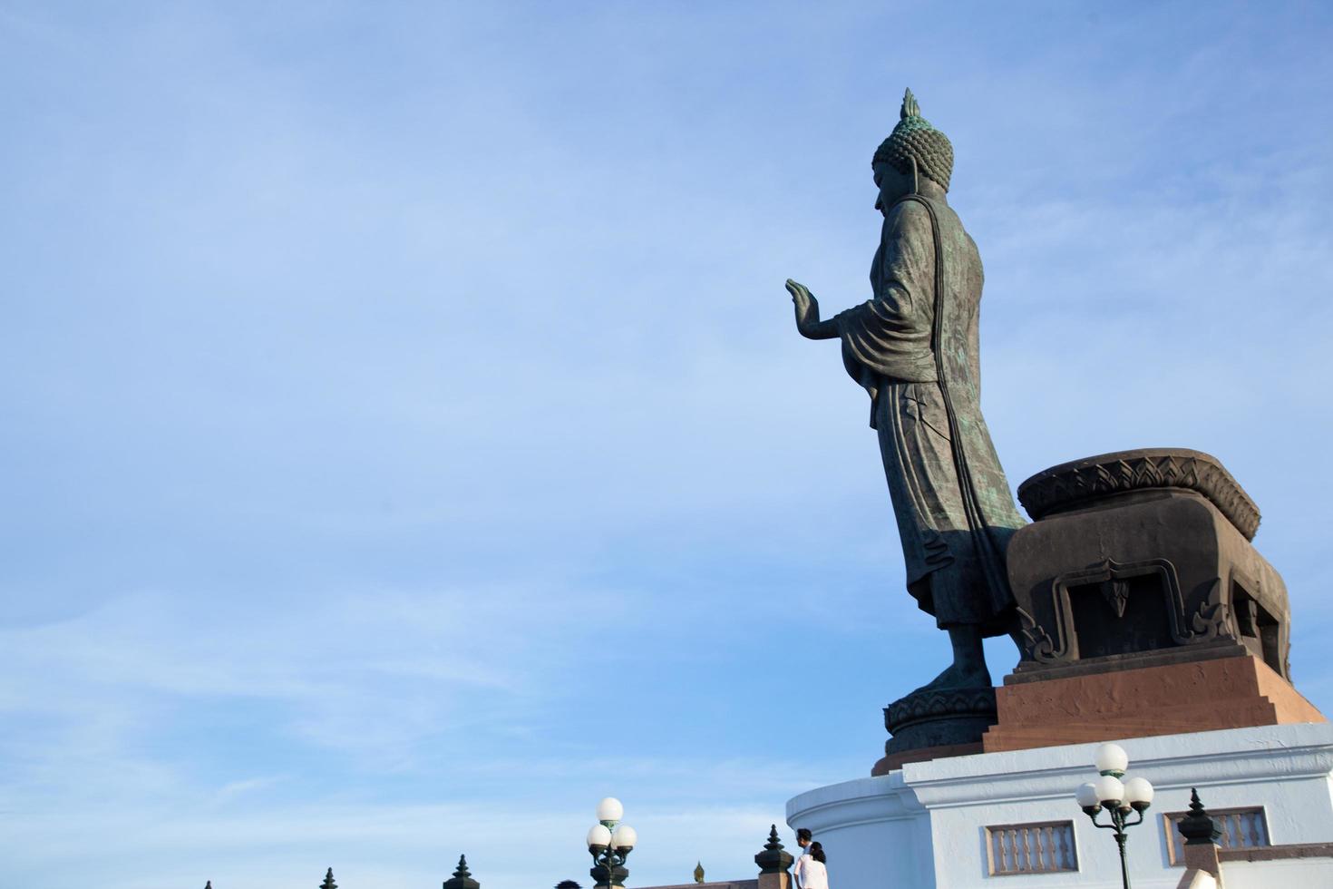 grande statue de bouddha en thaïlande photo